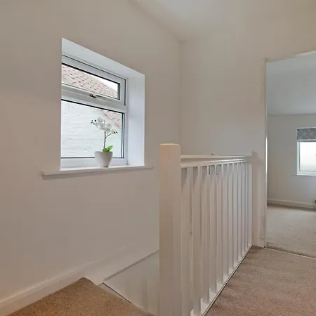 度假居 Peaceful Location Lower Rates For Longer Lets