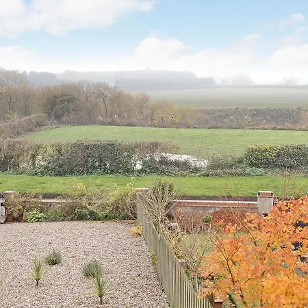 Peaceful Location Lower Rates For Longer Lets